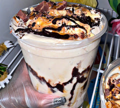 Caramel Snickerlicious Cheesecake